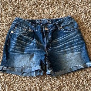 Myth of Jade Jean Shorts Size 10